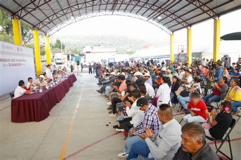 Resarce Gobierno de Oaxaca rezago histórico en San Miguel Tlacotepec