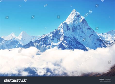 Mountain Peak Everest Highest Mountain World Stock Photo 598924397