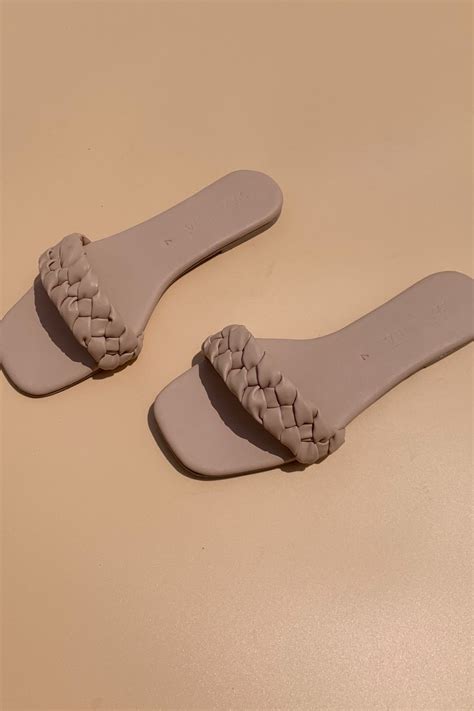 B1G1 Amber Nude ShopperBoard