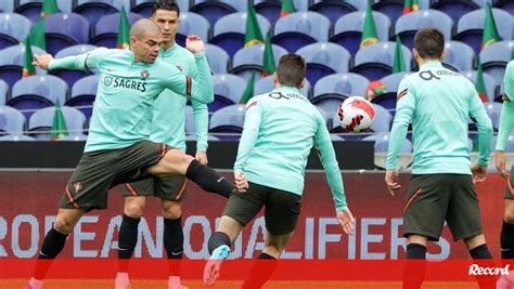 O Onze Prov Vel De Portugal Para O Derradeiro Jogo A Maced Nia Do