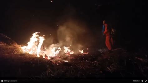 Bomberos sofocan voraz incendio forestal en el caserío El Astillero 2