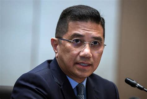 Jumlah Dagangan Malaysia Meningkat Peratus Pada Okt Azmin