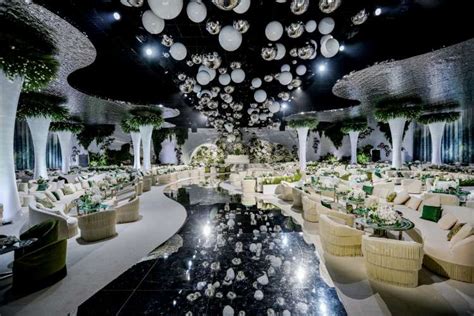 A Unique Green And White Wedding In Kuwait Arabia Weddings