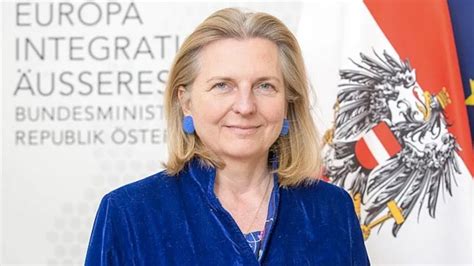 Karin Kneissl Offene Diskussion Mit Karin Kneissl Ehemalige