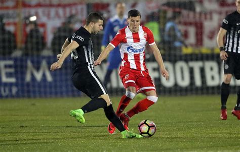 KLADIONICE NE VERUJU U VEČITE Partizan i Zvezda autsajderi u Ligi