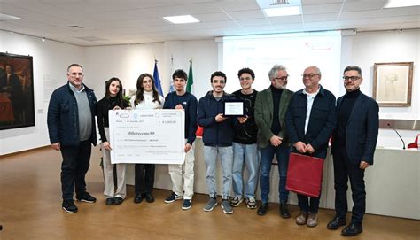 Il Liceo Ferdinando Di Mesagne Vince Il Primo Premio A Storie Di