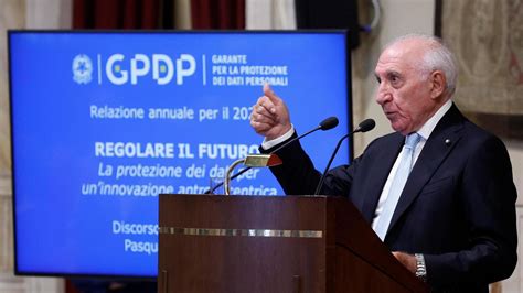 Garante Della Privacy In Un Anno Raddoppiati I Casi Di Revenge Porn Sul Web La Repubblica