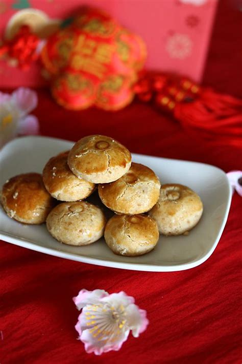 Peanut Cookies (Buttery and Crumbly Recipe!) - Rasa Malaysia