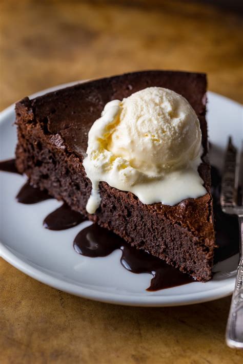 Flourless Chocolate Fudge Cake Food And Drink