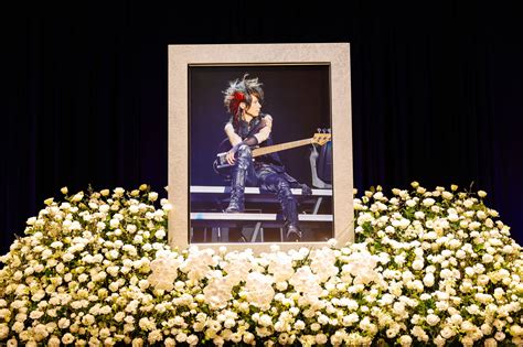 55歳で死去のx Japan・heathさんお別れ会開催 メンバーら100人の著名人・1万人の一般客参列＜heath Farewell