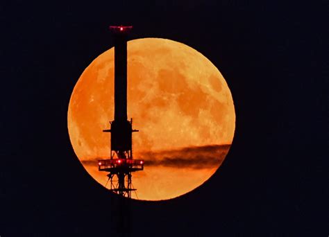 Qué es un eclipse penumbral de luna Aclaramos dudas