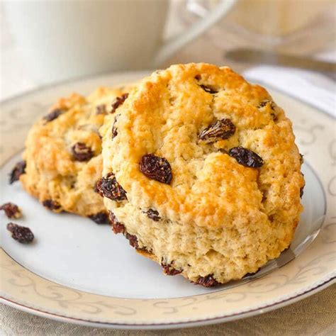 Newfoundland Raisin Buns A Decades Old Tea Bun Recipe Like Nan Made