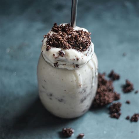 Vegan Cookies And Cream Smoothie