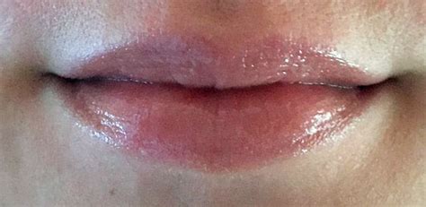 Test Lippenstift Rimmel London Kate Moss Lasting Finish Nude