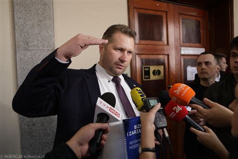 Podwy Ki Od Ministra Czarnka Dla Wyk Adowc W Akademickich Na Uam