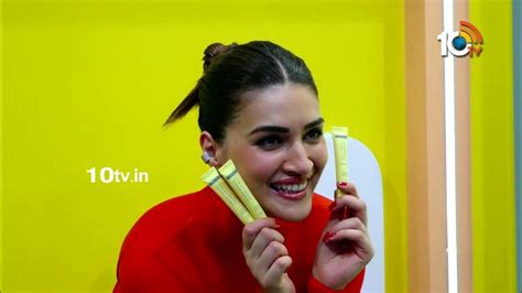 Kriti Sanon Unveiling Hyphen Newest Lip Balms 10tv Live Youtube