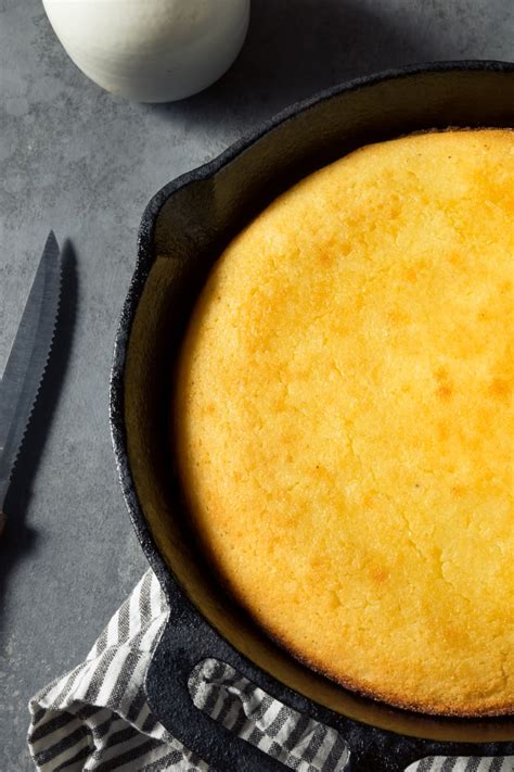 White Lily Cornbread Recipe (Easy Recipe) - Insanely Good