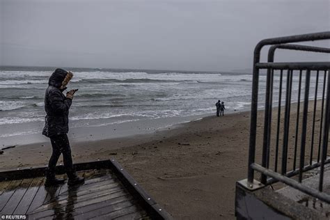 Satellite photos show storms that are heading towards California | Daily Mail Online