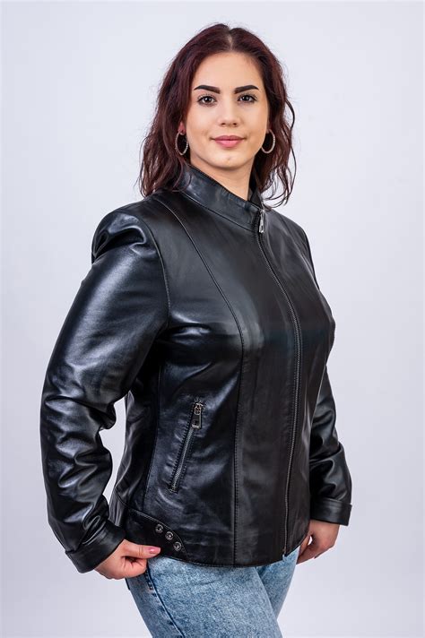 ️Дамско светло вталено кожено яке - ГОЯ LEATHER