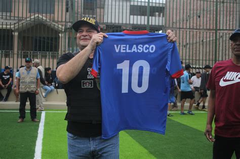 Fernando Velasco Inaugura La Cancha De Tacal Un Escenario De Primer