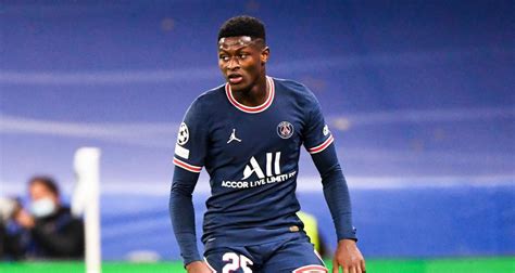 PSG Nuno Mendes Affiche Ses Grandes Ambitions