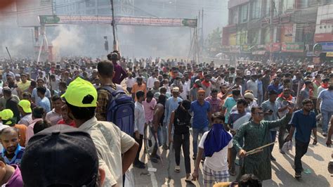 In Pictures Dhaka Streets Turn Violent BNP Police Clash At