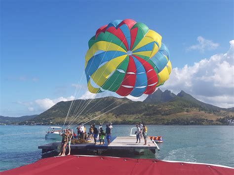 Parasailing Ile Aux Cerfs Archive Hello Mauritius Comhello Mauritius