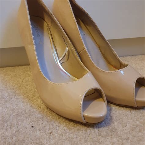 Nude Pale Pink Patent Heels Size 7 Only Worn Once Depop