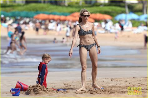 Sheryl Crow Bares Her Bikini Bod In Maui Photo 2632356 Bikini