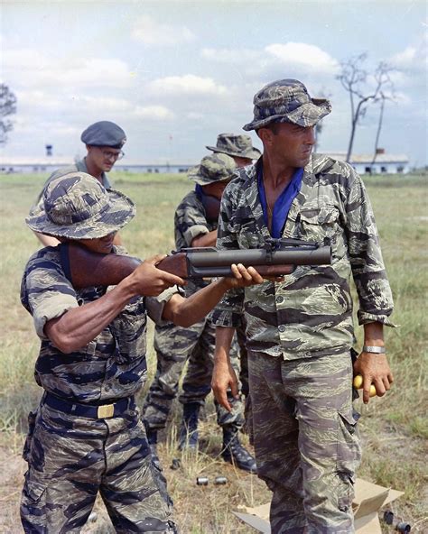 Green Berets From The 5th Special Forces Group Supervises Cidg Members