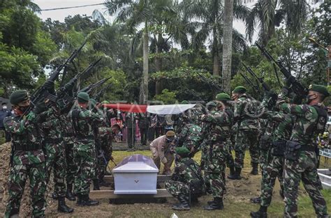 PEMAKAMAN PRAJURIT TNI GUGUR DALAM TUGAS ANTARA Foto