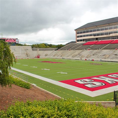 Where is Jacksonville State University located?