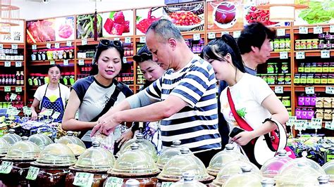 菜市场成年轻人打卡新去处 松江报