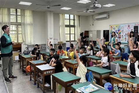 前進媒體素養校園基地 中嘉寬頻舉辦校園媒體識讀推廣活動