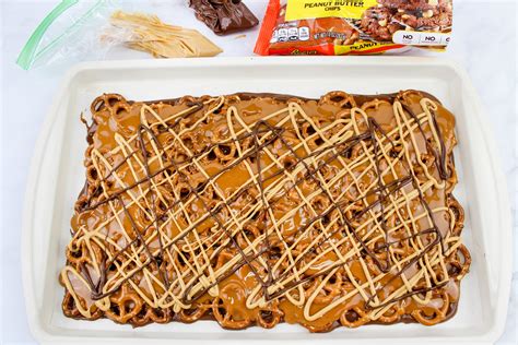 No Bake Caramel Pretzel Crack Bars Grandmas Things