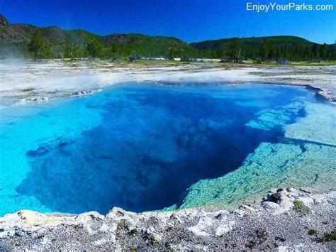 Yellowstone Park Geysers - Geysers of Yellowstone - Geyser Basins ...