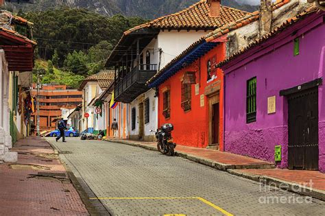 Bogota Colombia - Spanish Colonial Architecture and Colourful Houses ...