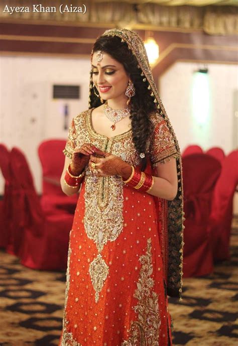 Best Bridal Barat Dresses Designs Collection For Wedding Brides