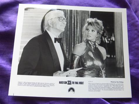 The Naked Gun Photo De Tournage Leslie Nielsen Raquel Welch Cm EBay