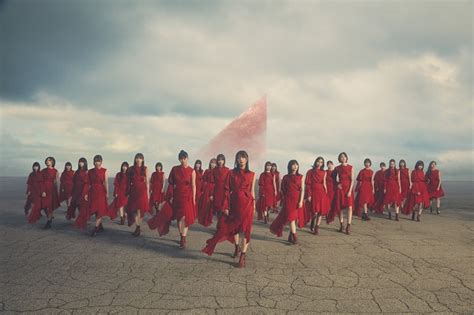 櫻坂46、新ヴィジュアル公開。10月13日リリースのニュー・シングル『流れ弾』表題曲ラジオ初oaも決定 Tower Records Online