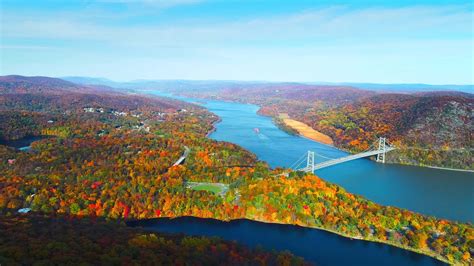 Aerial view of Hudson River and Bear Mountain Bridge 8389505 Stock ...