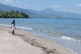 Baba Wadu Beach Sumbawa Indonesia Ultimate Guide November