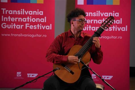 Gitarista i profesor Muzičke akademije UNSA Đani Šehu učestvovao na 21