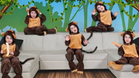 Five Little Monkeys jumping on the bed nursery rhymes Alisa Fünf