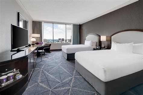 Rooms and Suites - Hilton Atlanta Downtown Hotel