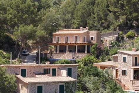 Holiday villas for rent in Deia, Mallorca | Best prices