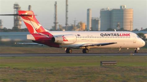 Golden Qantaslink Boeing 717 2bl Landing And Takeoff At Brisbane