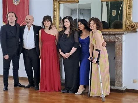 Gran Gal Del Concerto Lirico Nel Portico Del Castello Visconti Di San