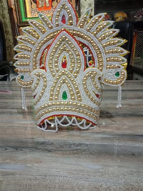 Golden Designer Krishna Mukut For Worship Head Pagdi At ₹ 70piece In