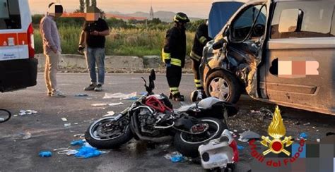 Furgone Contro Moto A San Bonifacio L Ennesima Tragedia Morto Un